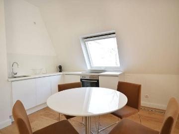 High quality, fully equipped city apartment for interim rent in Frankfurt near Honsel bridge