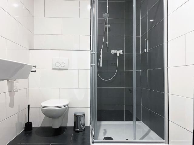 High quality & fully equipped studios for fitters