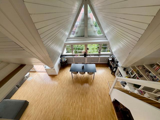 High quality furnished maisonette apartment | large south facing balcony | prime Nymphenburg location / Fully Furnished Apartment | Prime Nymphenburg Location