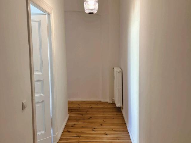 High quality furnished apartment in an old building in a prime location near Kurfürstendamm, Berlin Amsterdam Apartments for Rent