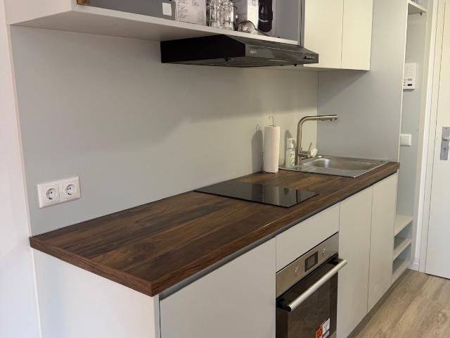 High quality furnished business apartment in the center of Cologne, Koln Amsterdam Apartments for Rent