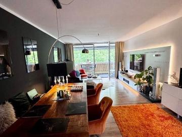 High quality furnished 3 room apartment in a prime location in Schwabing, directly next to the English Garden