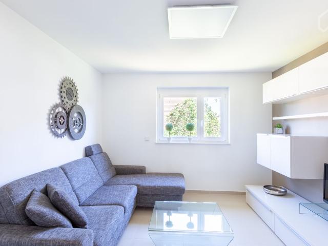 High quality furnished 3 room apartment with balcony, garden use and monthly cleaning in S Vaihingen, Stuttgart Amsterdam Apartments for Rent