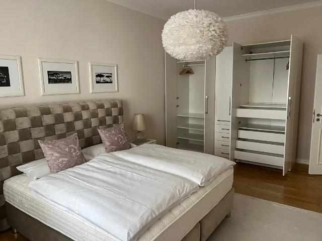 High quality & modern furnished 3 rooms for up to 4 persons  200m from the Kudamm, Berlin Amsterdam Apartments for Rent