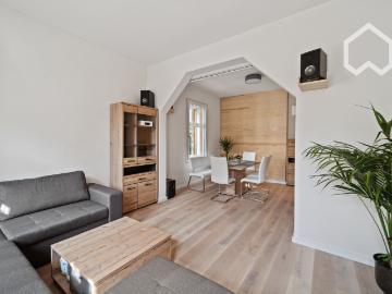 High quality renovated, fully furnished and fully equipped luxury House for up to 8 People