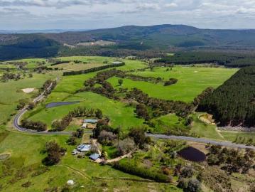 HIGH RAINFALL, FIRST CLASS RURAL LIFESTYLE