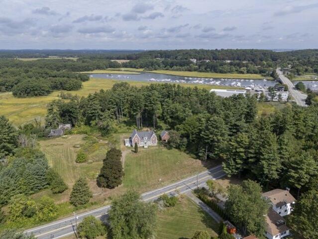 High Rd, Newbury, Home For Sale