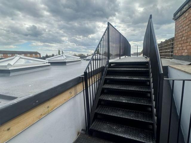 High Road, Chadwell Heath RM6, 3 bed flat to rent, £2,300 pcm | PrimeLocation
