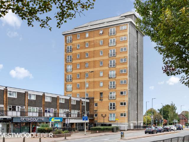 High Road, Broxbourne, EN10