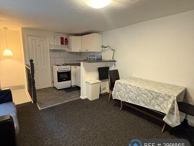 High Road, Ilford, IG1 1 bed flat to rent £1,450 pcm £335 pw