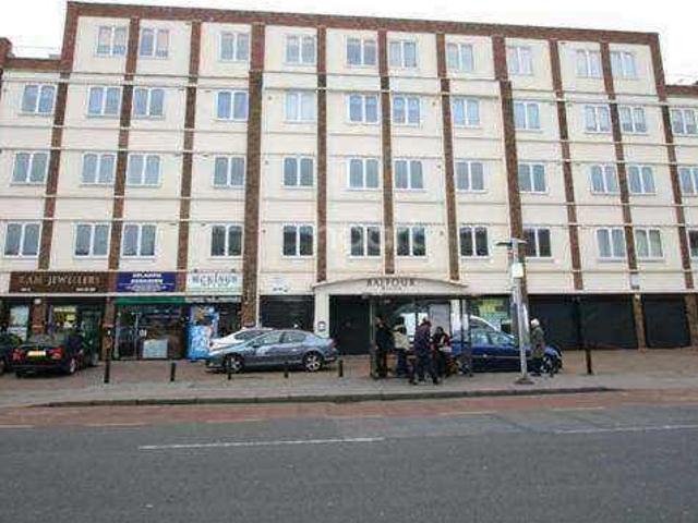 High Road, Ilford IG1, 1 bed flat to rent, £1,300 pcm | PrimeLocation