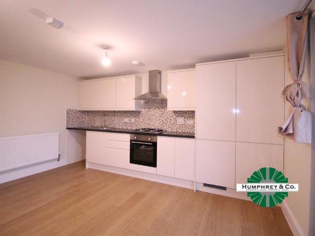 High Road, Ilford IG1, 2 bed flat to rent, £1,750 pcm | PrimeLocation