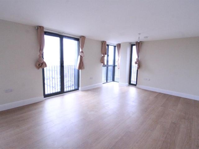 High Road, Ilford IG1, 2 bed flat to rent, £1,800 pcm | PrimeLocation