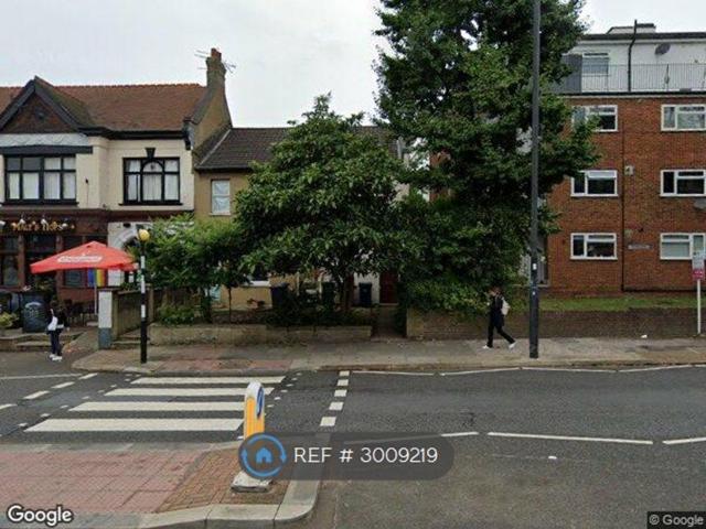 High Road, London N12, 3 bed end terrace house to rent, £2,350 pcm | PrimeLocation