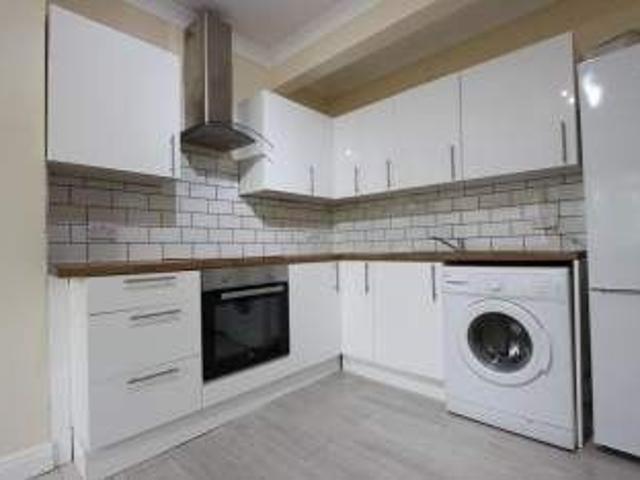 High Road, London N20, 1 bed flat to rent, £1,500 pcm | PrimeLocation