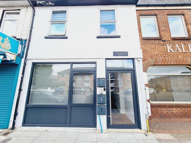 High Road, London N20, 1 bed flat to rent, £1,250 pcm | PrimeLocation