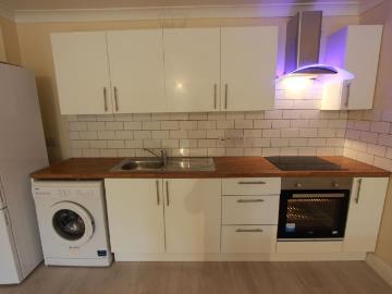 High Road, London N20, Studio to rent, £1,400 pcm | PrimeLocation