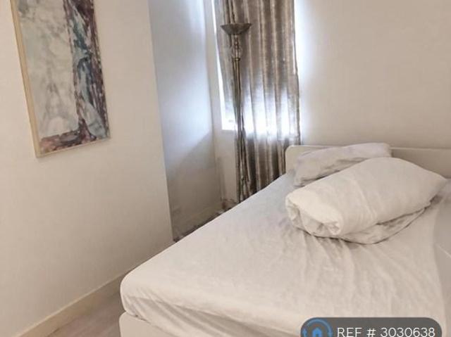 High Road, London, N22 1 bed semi detached house to rent £1,500 pcm £346 pw