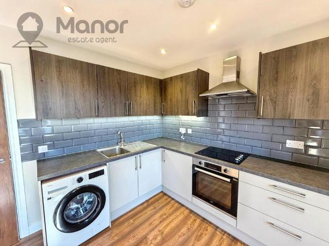 High Road Leyton, Leyton, E10 6DP 2 bed apartment to rent £1,750 pcm £404 pw