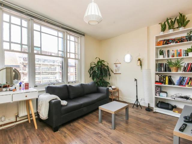High Road N22, 1 bed flat to rent, £1,650 pcm | PrimeLocation