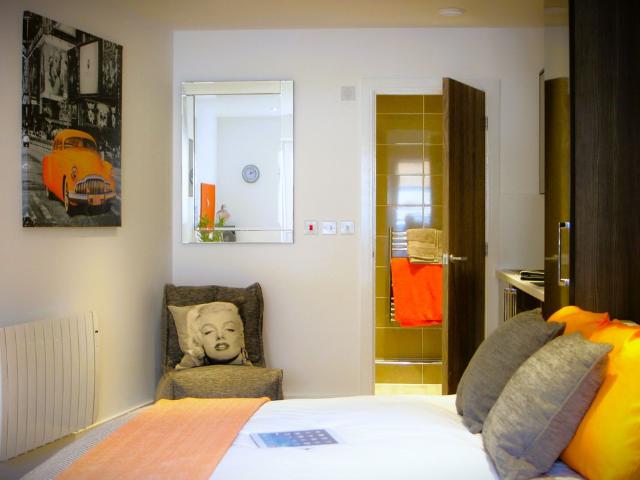 High Road, Southampton SO16, Studio to rent, £932 pcm | PrimeLocation