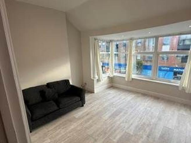 High Road, Woodford Green IG8, 1 bed flat to rent, £1,450 pcm | PrimeLocation