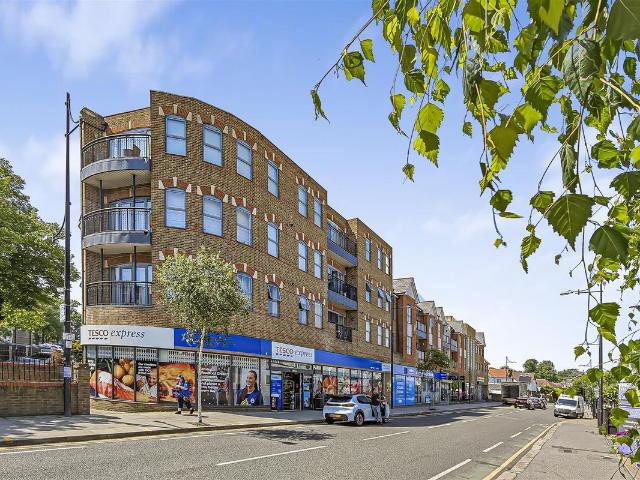 High Road, Woodford Green IG8, 2 bed flat to rent, £1,975 pcm | PrimeLocation