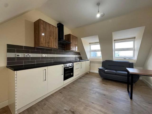 High Road, Wembley HA9, 1 bed flat to rent, £1,500 pcm | PrimeLocation