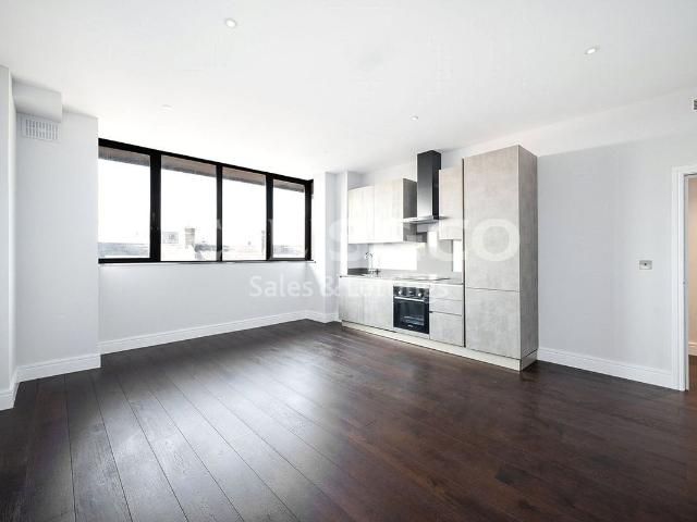 High Road, Whetstone N20, 2 bed flat to rent, £2,350 pcm | PrimeLocation
