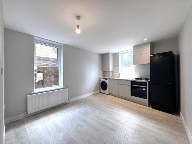 High Road, Willesden, NW10 1 bed apartment to rent £1,549 pcm £357 pw