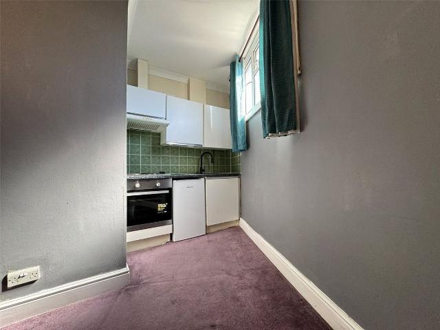 High Road, Willesden Green NW10, 1 bed flat to rent, £899 pcm | PrimeLocation