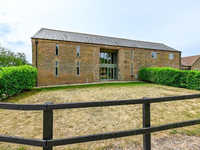 High Road, Tilney Cum Islington, King's Lynn PE34, 5 bed barn conversion to rent, £2,500 pcm | PrimeLocation