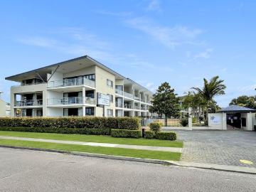 HIGH ROI + PRIME WATERFRONT LOCATION + LIFESTYLE | Resort Brokers ID: MR008942