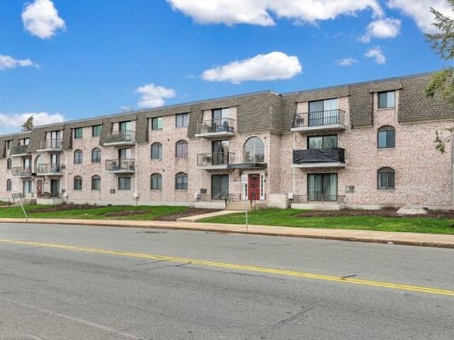 High St Apt,dedham, Condo For Sale
