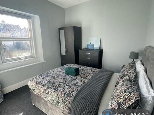 High St, Bath, BA2 4 bed terraced house to rent £2,800 pcm £646 pw
