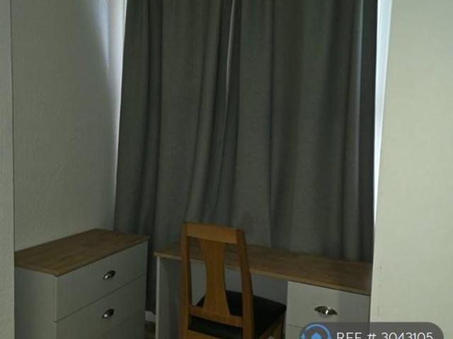High St, Beckenham, BR3 1 bed in a house share to rent £950 pcm £219 pw