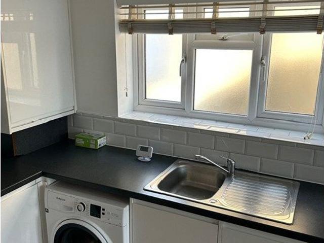 High St, Chislehurst BR7, 1 bed flat to rent, £1,200 pcm | PrimeLocation