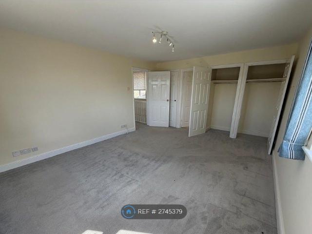 High St, Cranbrook TN18, 4 bed semi detached house to rent, £2,700 pcm | PrimeLocation