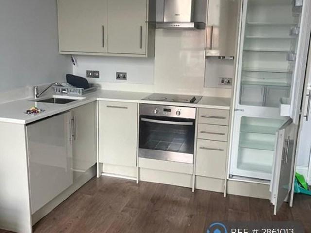 High St, Croydon, CR0 1 bed flat to rent £1,350 pcm £312 pw