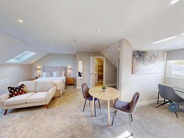 High St, Gosport, PO12 1 bed in a house share to rent £1,100 pcm £254 pw