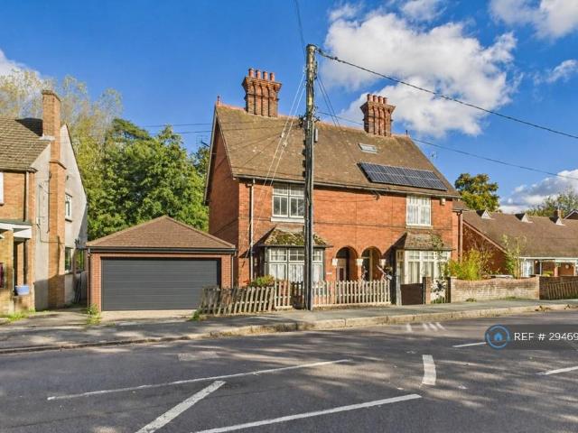 High St, Halstead, CO9 5 bed semi detached house to rent £2,350 pcm £542 pw