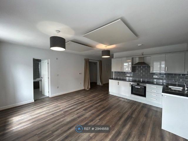 High St, Heckmondwike WF16, 1 bed flat to rent, £675 pcm | PrimeLocation