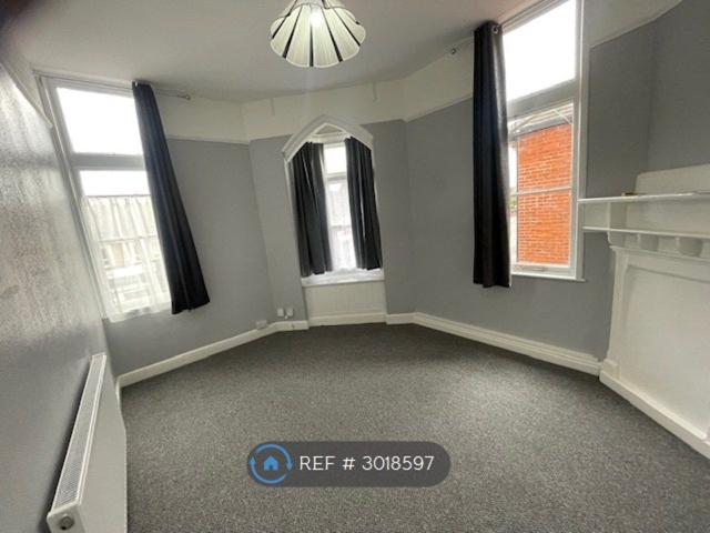 High St, Lincoln LN5, 1 bed flat to rent, £755 pcm | PrimeLocation