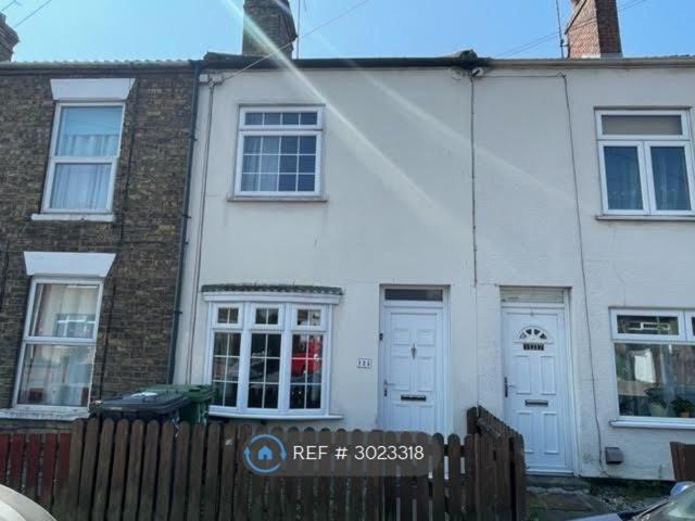 High St, Peterborough PE2, 2 bed terraced house to rent, £950 pcm | PrimeLocation