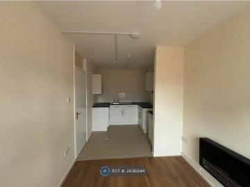 High St, Tewkesbury GL20, 1 bed flat to rent, £850 pcm | PrimeLocation