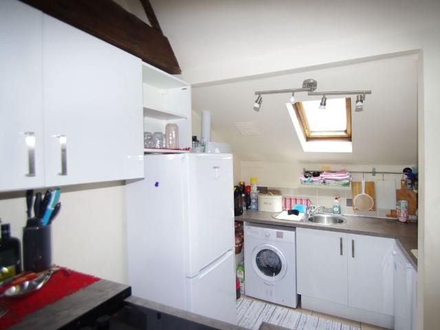 High St, Watford, Watford WD17, 1 bed flat to rent, £1,300 pcm | PrimeLocation
