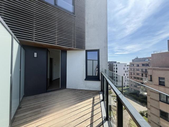 High standing Renovated Terrace