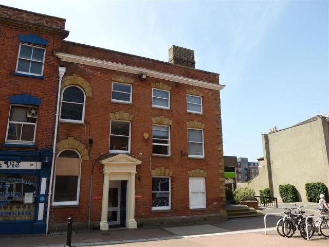 High Street, Taunton TA1, 1 bed flat to rent, £825 pcm | PrimeLocation