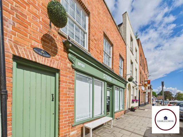 High Street, Tewkesbury 2 bed flat to rent £875 pcm £202 pw