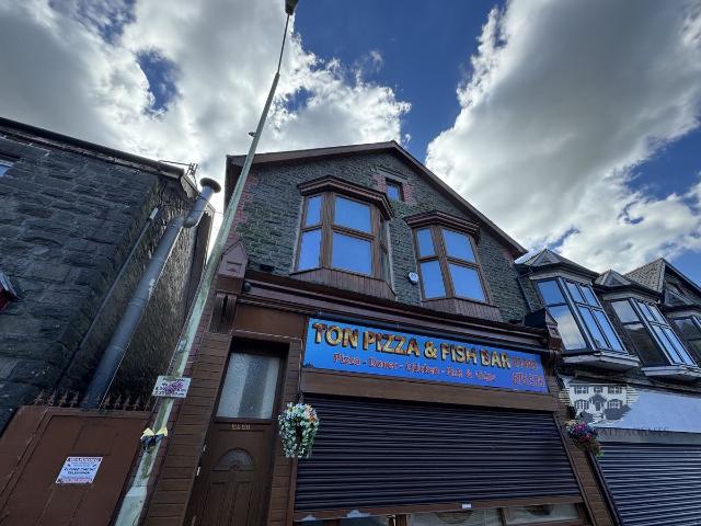 High Street, Tonyrefail, Porth, Rhondda Cynon Taff CF39, 2 bed flat to rent, £600 pcm | PrimeLocation